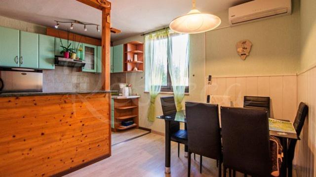 Apartment Vanja Pola Esterno foto