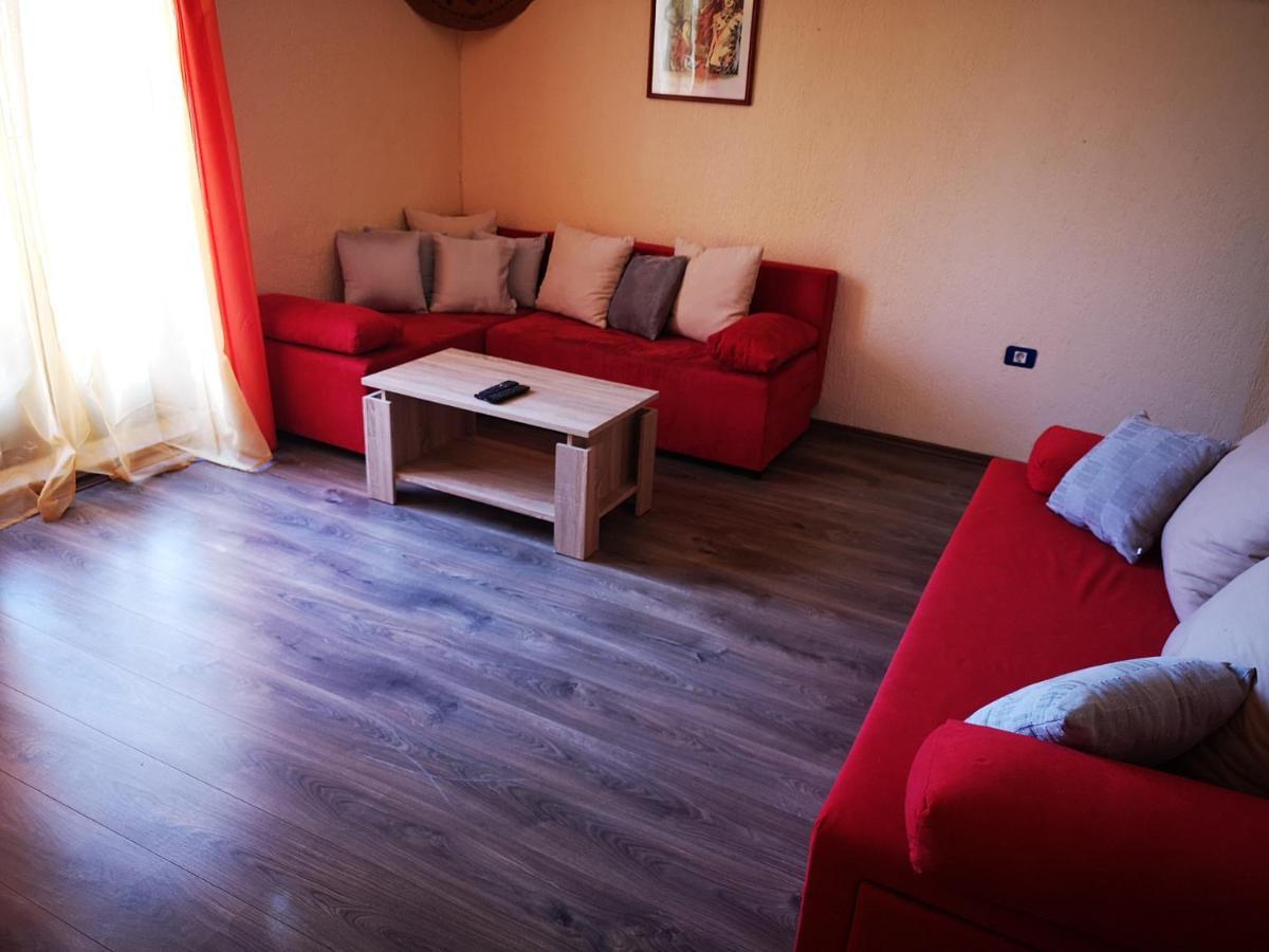 Apartment Vanja Pola Esterno foto